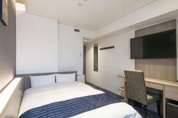Semi Room, Semi Double Bed