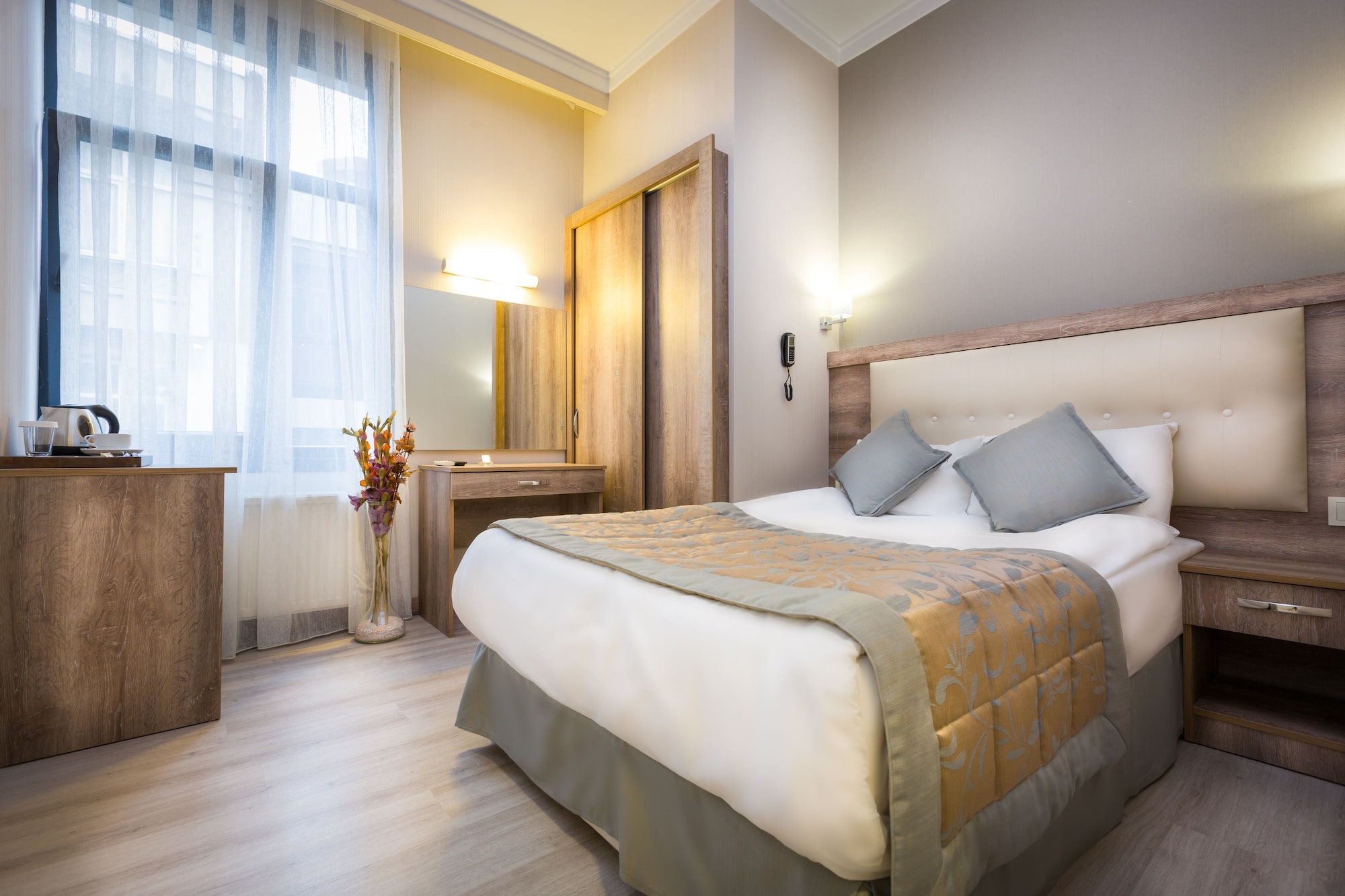 ECONOMY, SINGLE, SINGLE BED