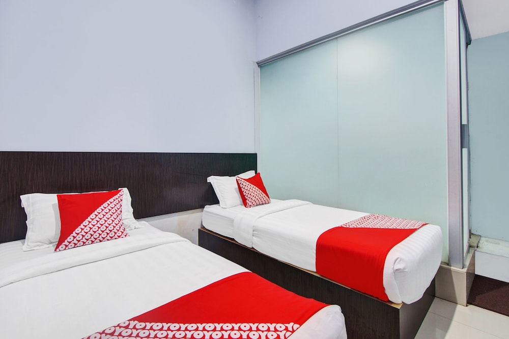 Hotel O Bukittinggi near Jam Gadang formerly New Aedo 34/56