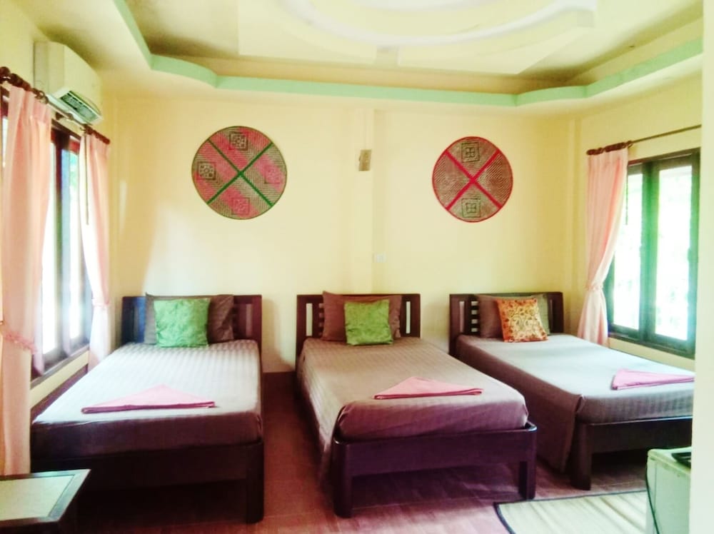Seaboard Bungalows 26/72