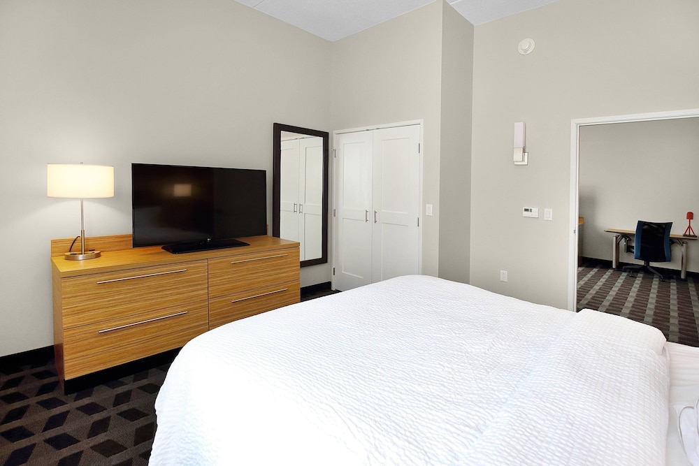 TOWNEPLACE SUITES GROVE CITY MERCER/OUTLETS 8/48