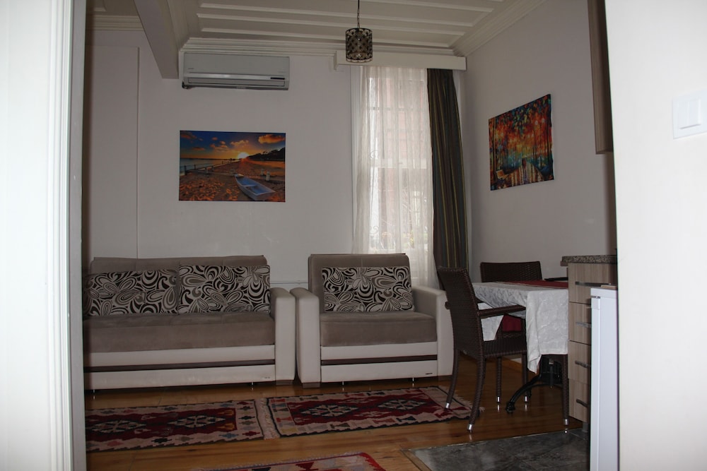 Jasmine Apartment 38/55