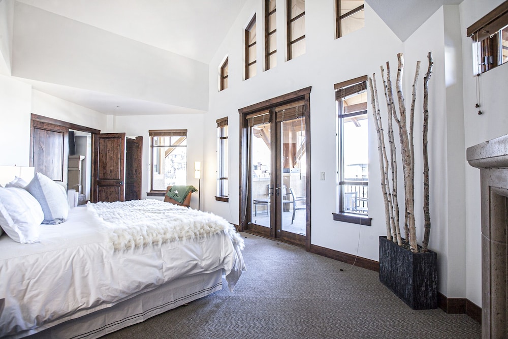 Hyatt at the Canyons by Park City Vacations 22/85