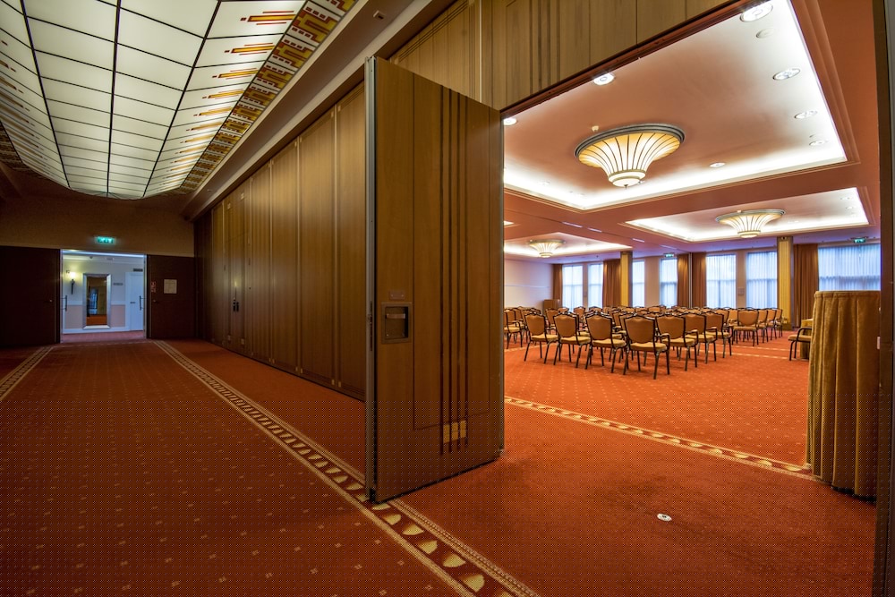 Radisson Blu Palace Hotel 28/64