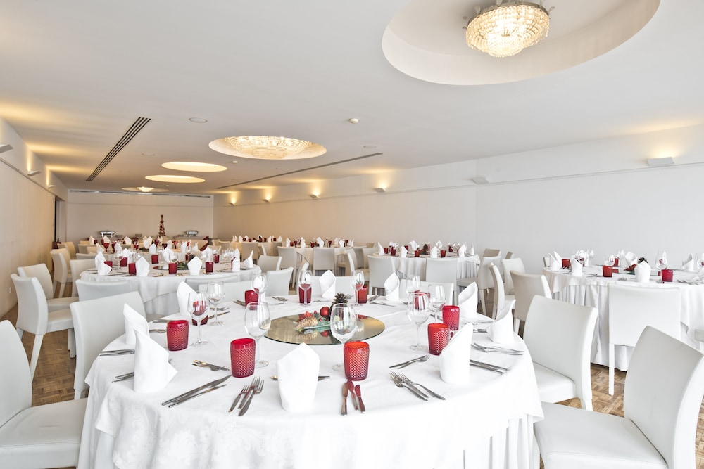 Golden Tulip Porto Gaia Hotel 63/68