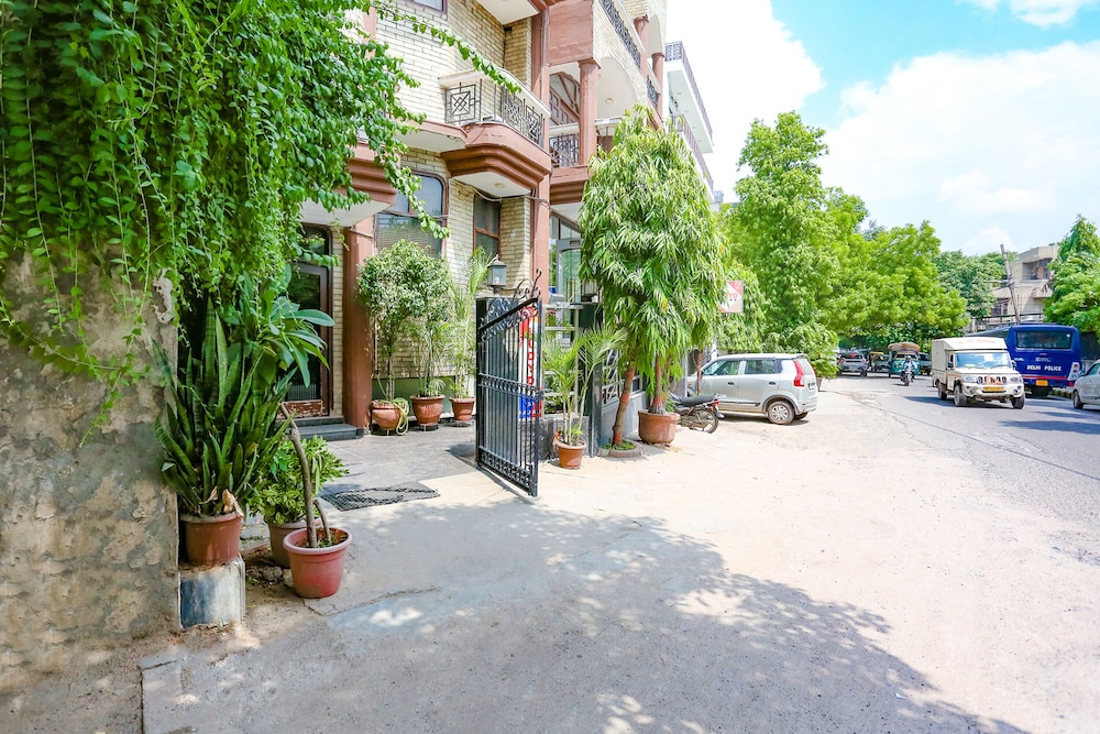 Hotel Lloyd Residency 27/32