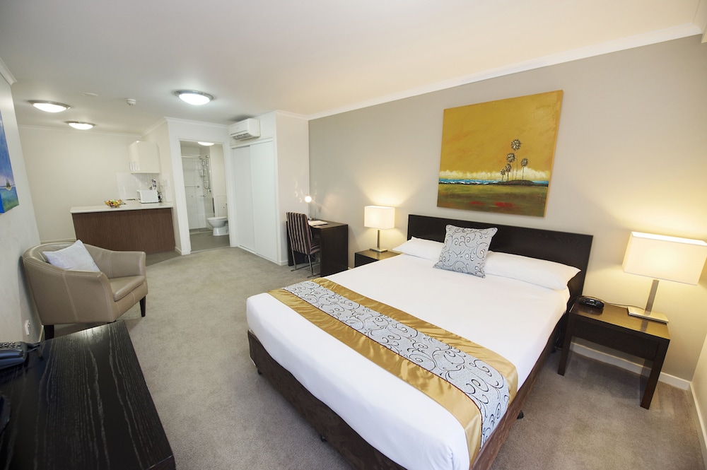 GLADSTONE CITY CENTRAL APARTMENT HOTEL 12/46