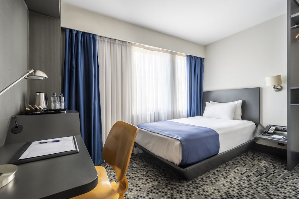 SUPERIOR, SINGLE, SINGLE BED, CITY VIEW