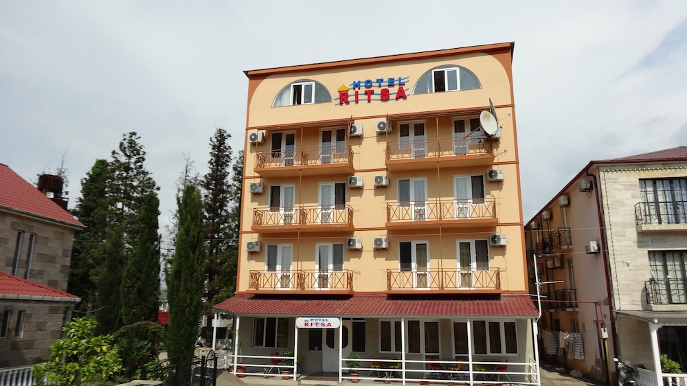Ritsa Resort 7/70