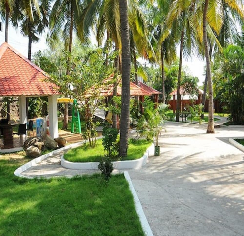 GREEN COCONUT RESORT 59/62