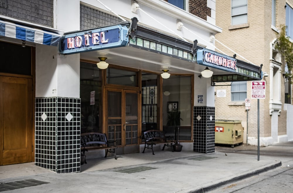 Gardner Hotel & Hostel 6/49