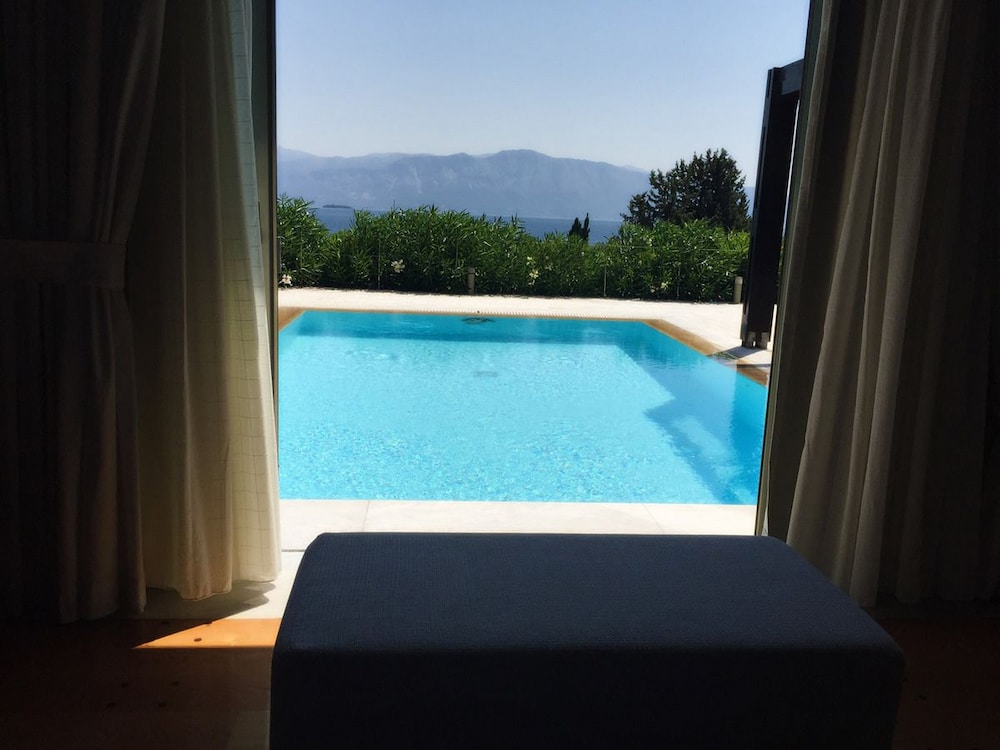Ionian Blue Bungalows And Spa Resort 9/65