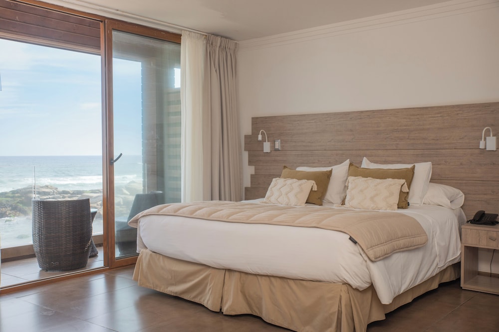 Superior, Triple, King Bed, Beach View, Sofa, Hotel Mae 4/10
