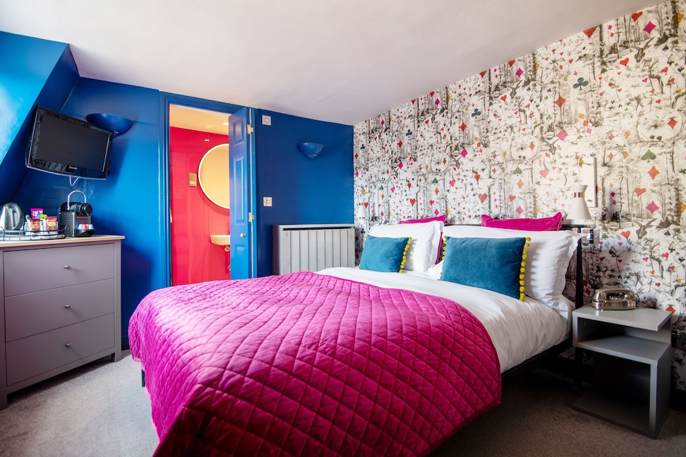 Harington's Hotel 13/50