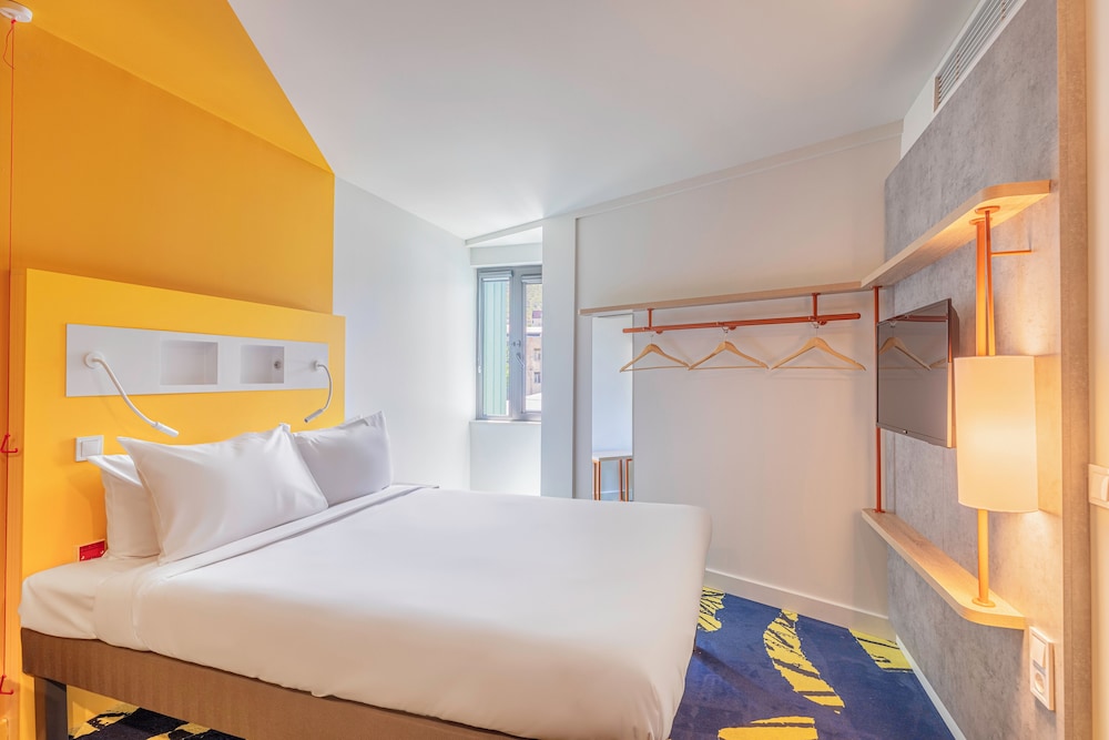 Smart, Standard, Double Bed