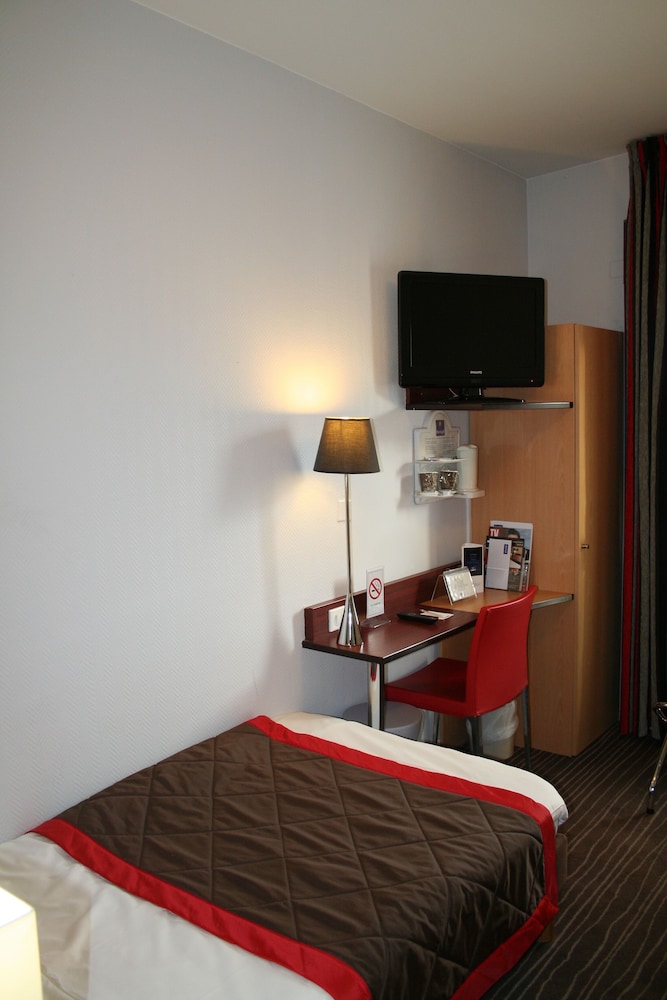 Kyriad Dijon Gare 16/50