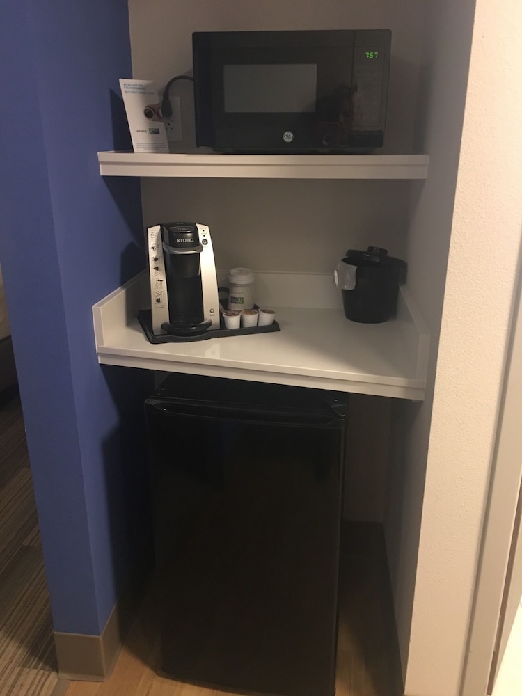 Holiday Inn Express Suites Kingdom City 29/53
