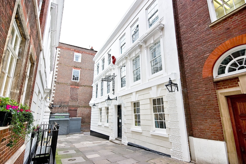 Eldon Chambers London 2/41