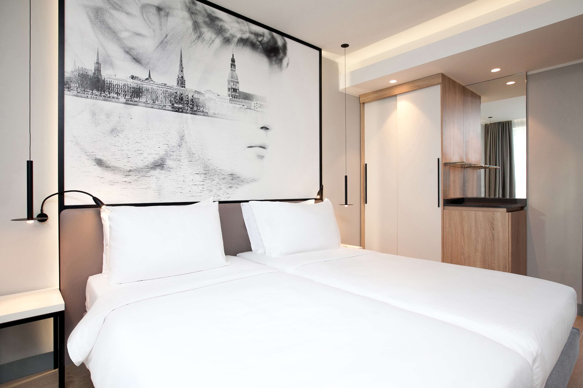 Standard, Twin Beds, Radisson Blu Latvija Conference and Spa Hotel, Riga 4/10