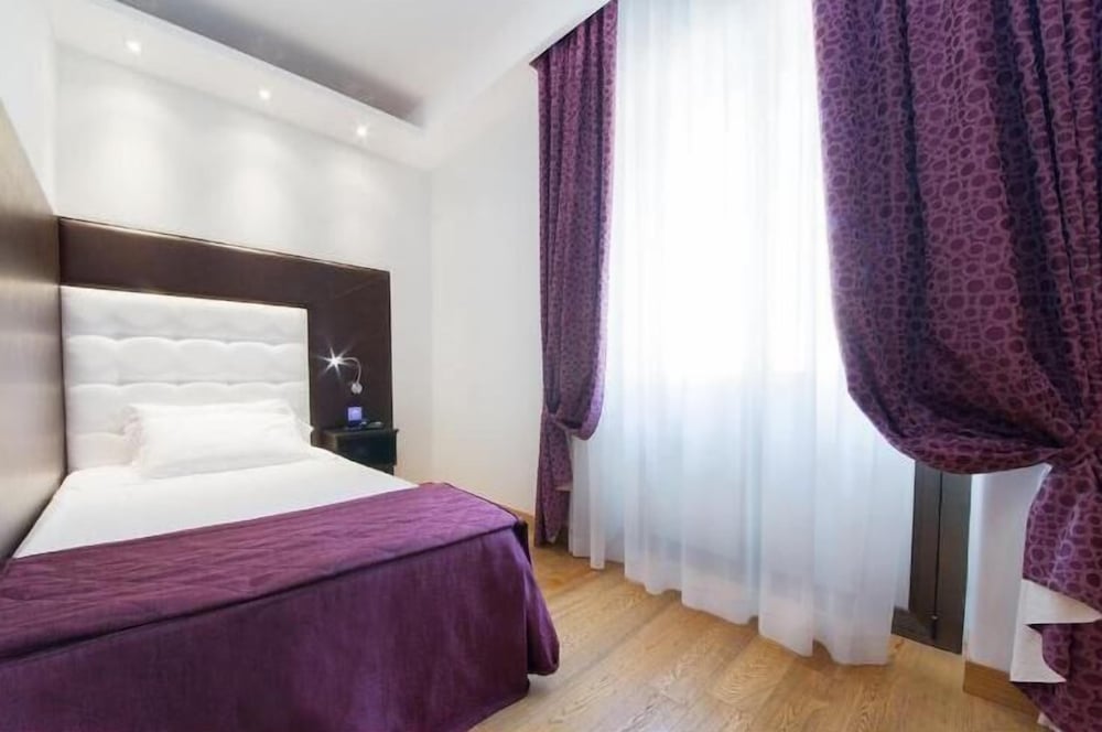 Hotel Royal Caserta 13/50