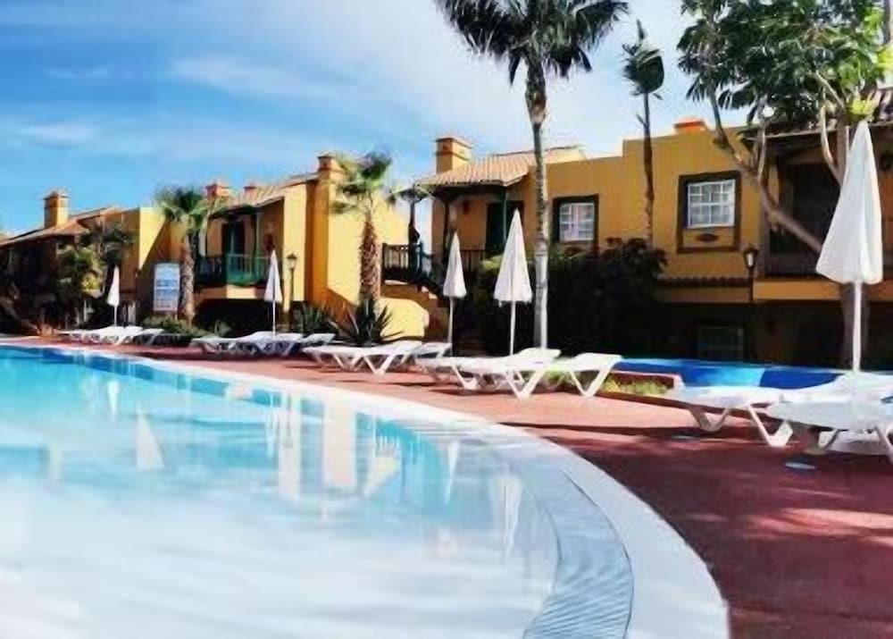 Apartamentos Oasis San Antonio 52/53