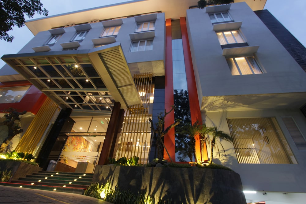 Ardan Hotel 3/30