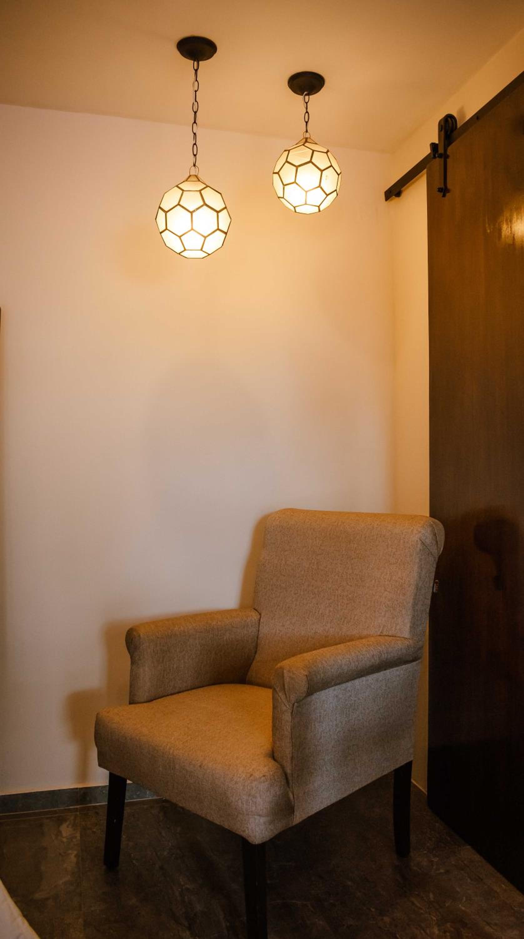 Hotel Embajadoras 32/54