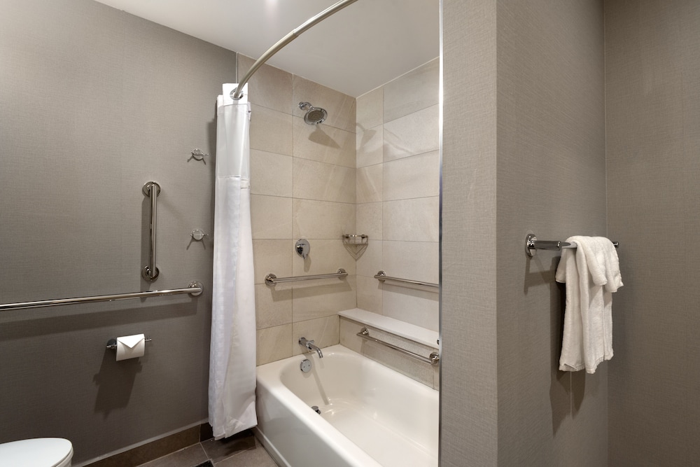 Hyatt Place Monterrey Valle 17/18