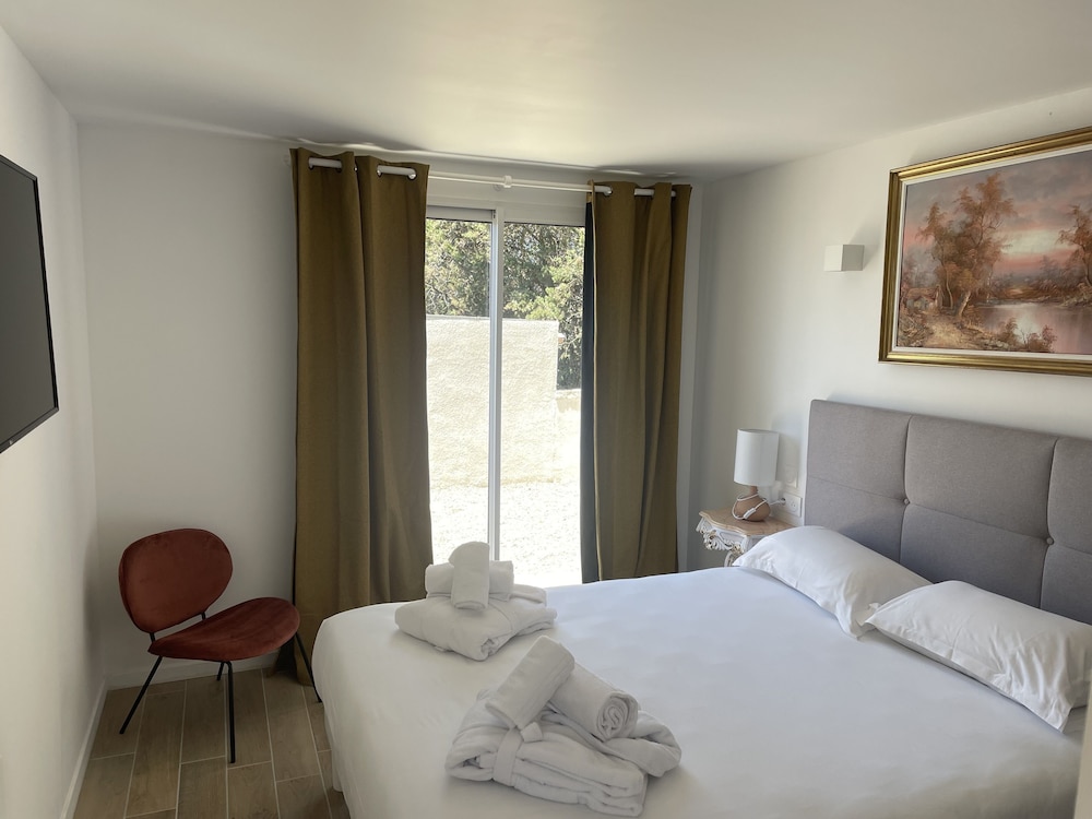 1 Bedroom, Deluxe, Suite, Queen Bed
