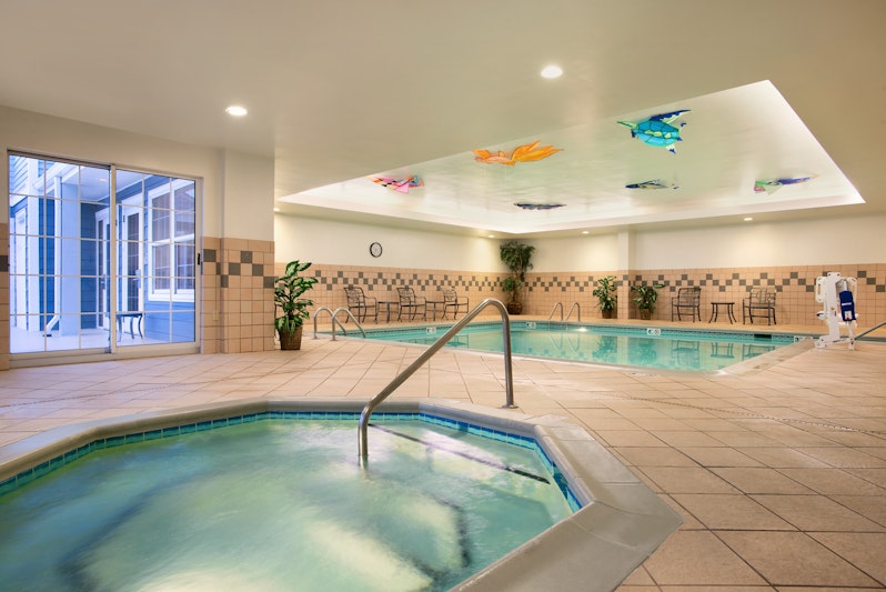Hampton Inn & Suites Outer Banks Corolla 5/29