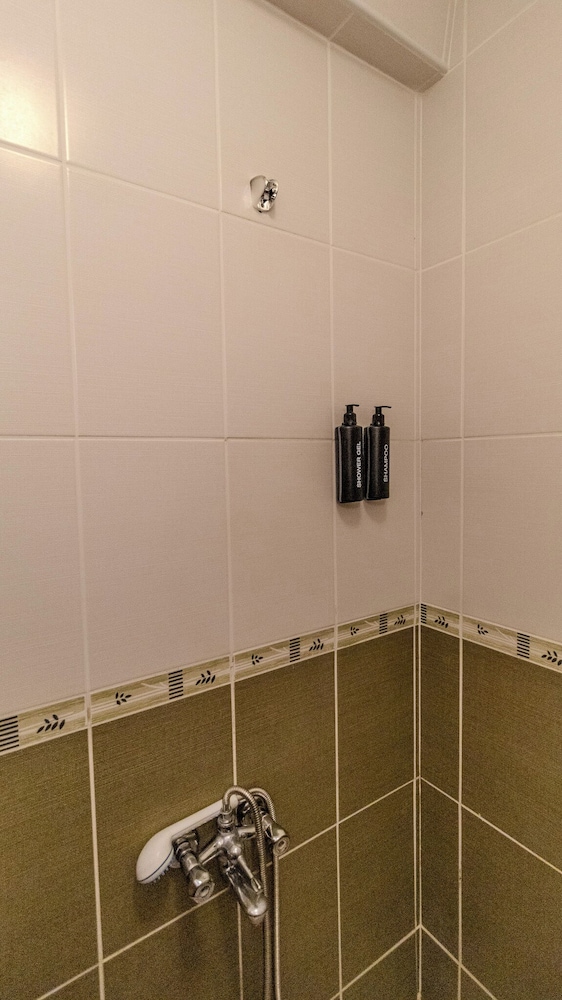 Yakamoz Hotel 24/44
