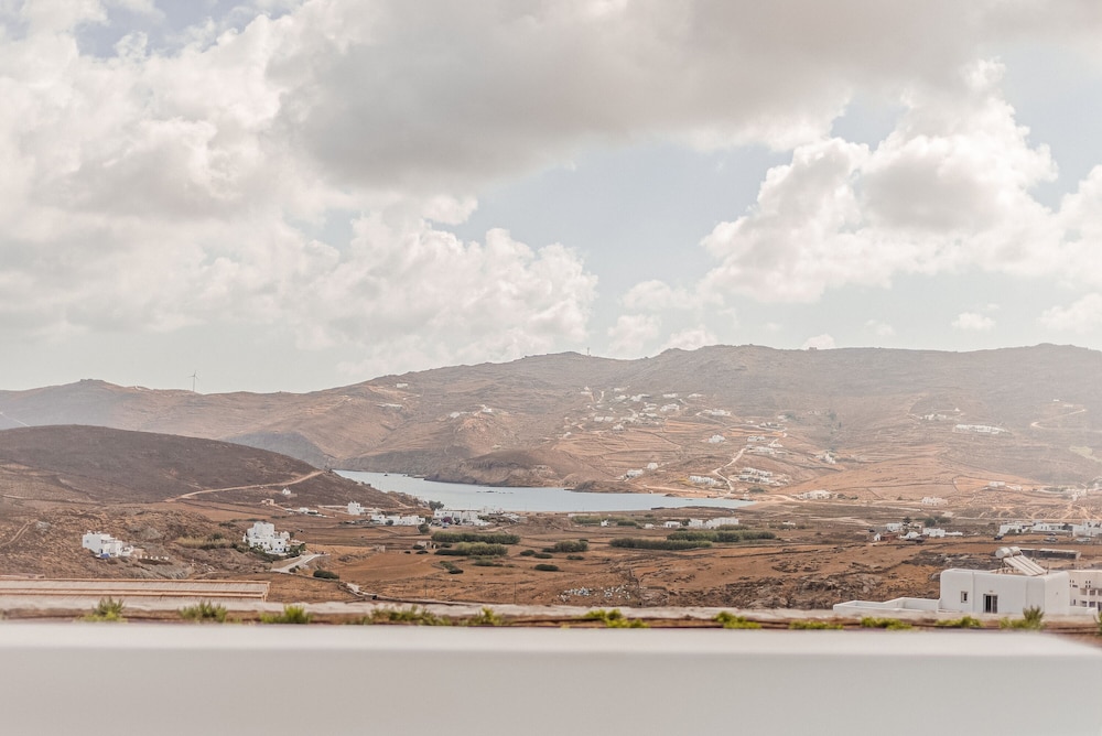 Amarelo Villas Mykonos 44/59