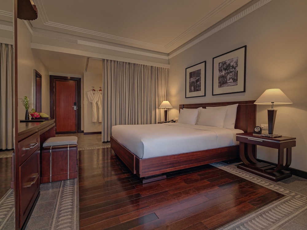 غرفة سوبيريور بسرير كوين بإطلالة على النهر، Azerai La Residence Hue 7/10