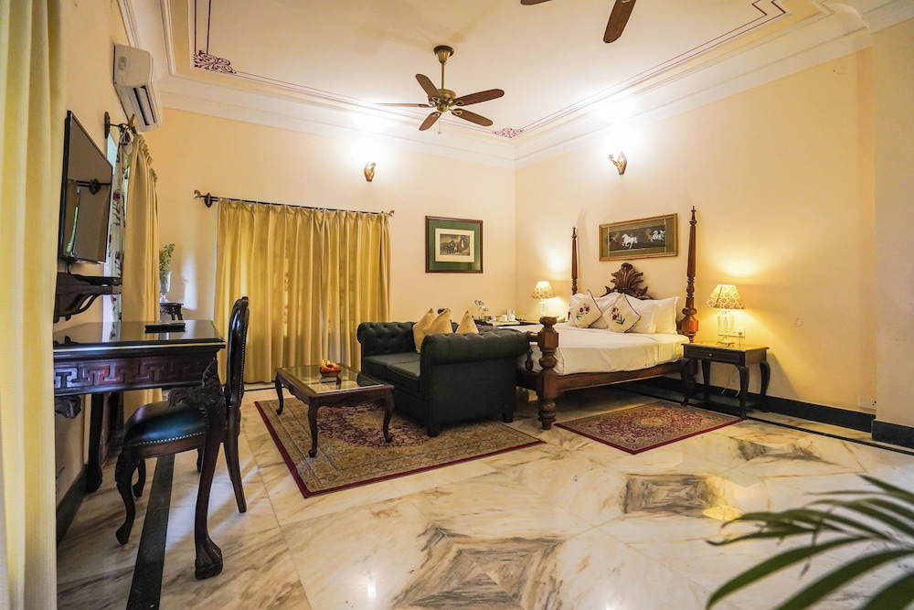 Khas Bagh 33/50
