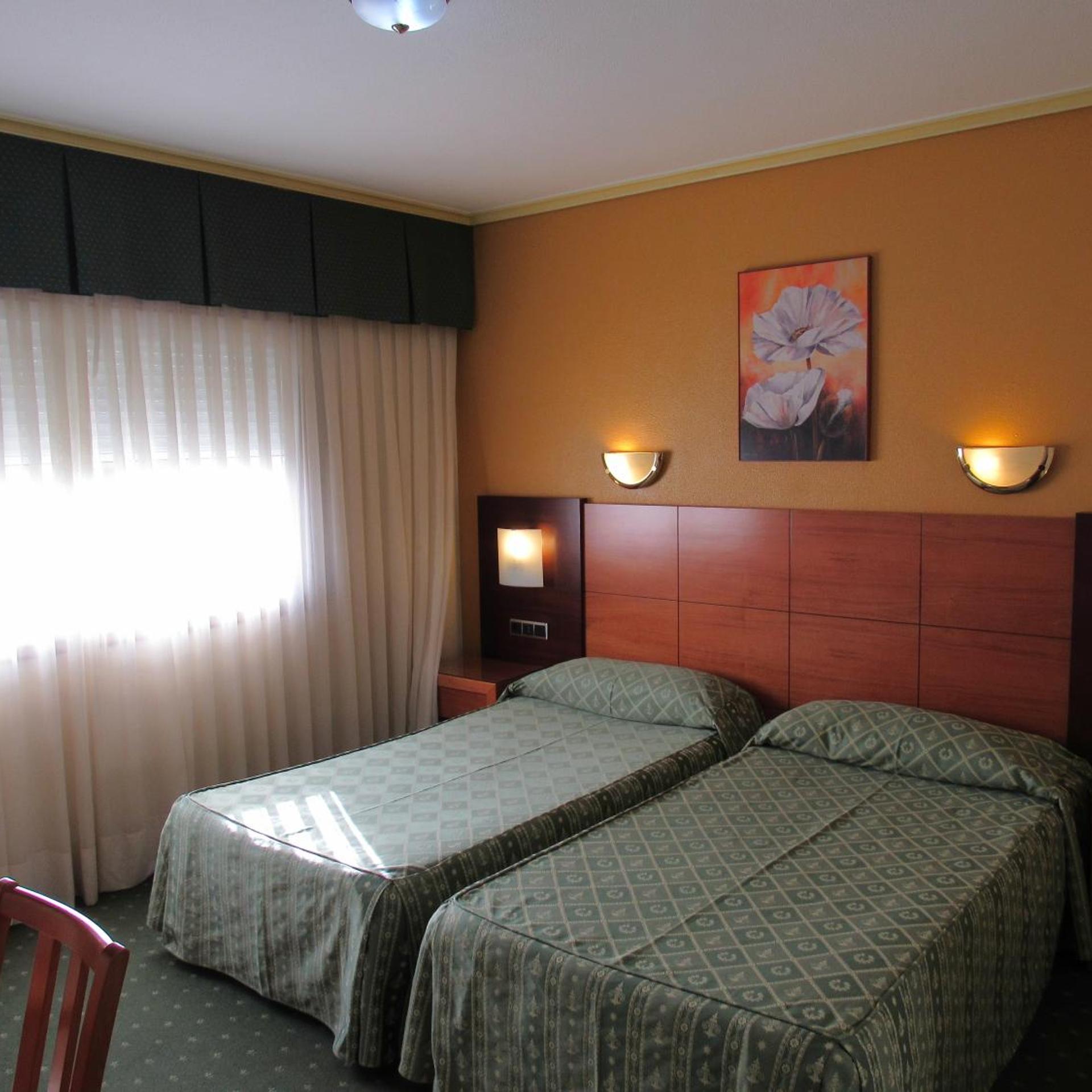 Room, Double or Twin Bed