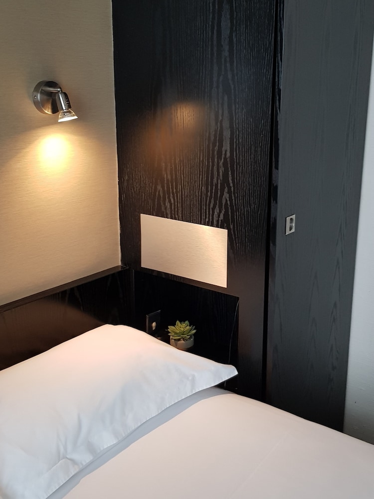 غرفة قياسية بسرير مزدوج، Hotel Alison 5/7