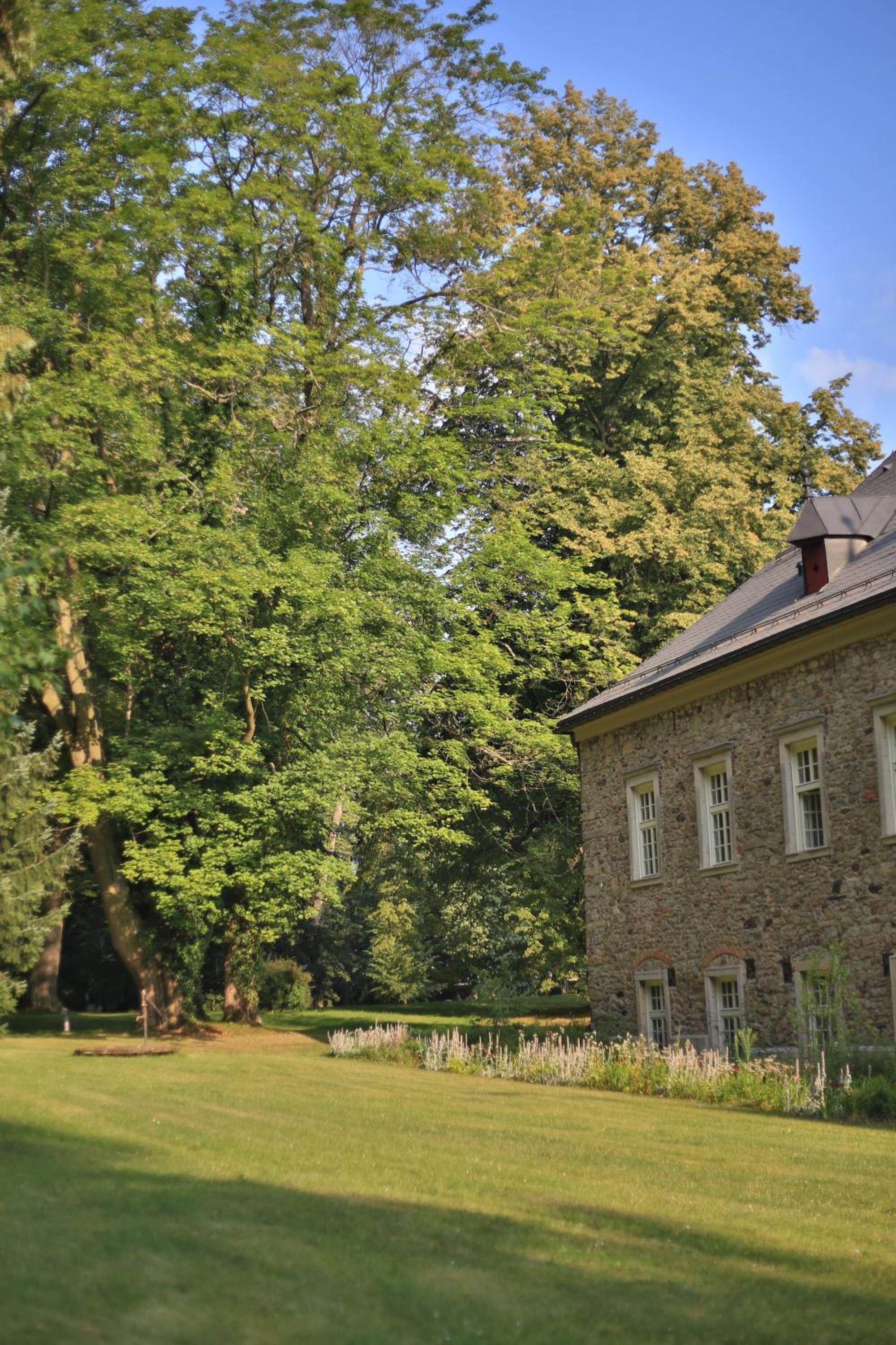 Chateau Heralec 44/50