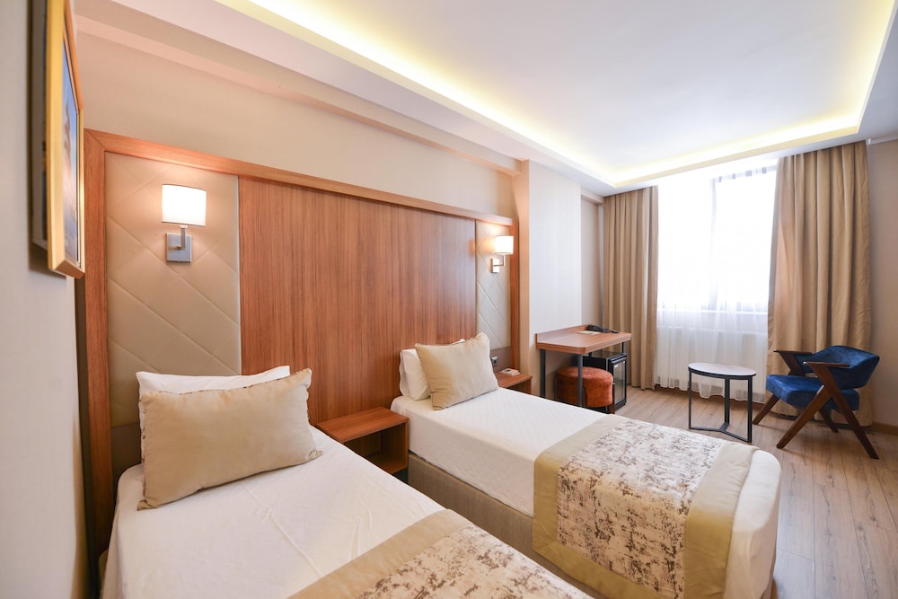 CLASSIC, DOUBLE OR TWIN BED
