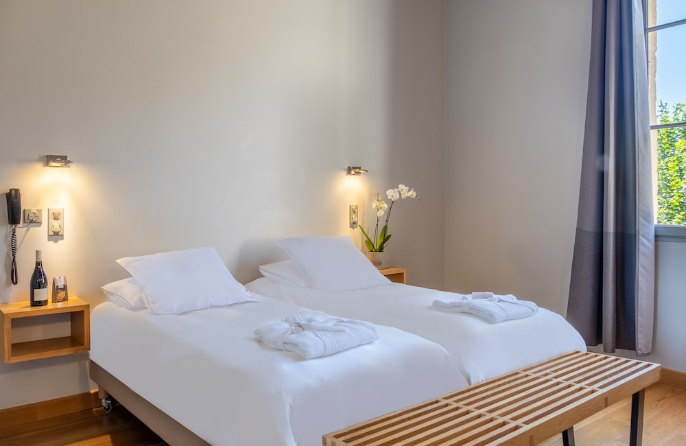 Boutique Hotel Entraigues 36/61