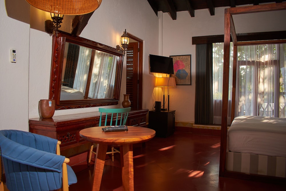 Hotel Boutique Casa Lisa (ex. by Villa Vera) 66/84