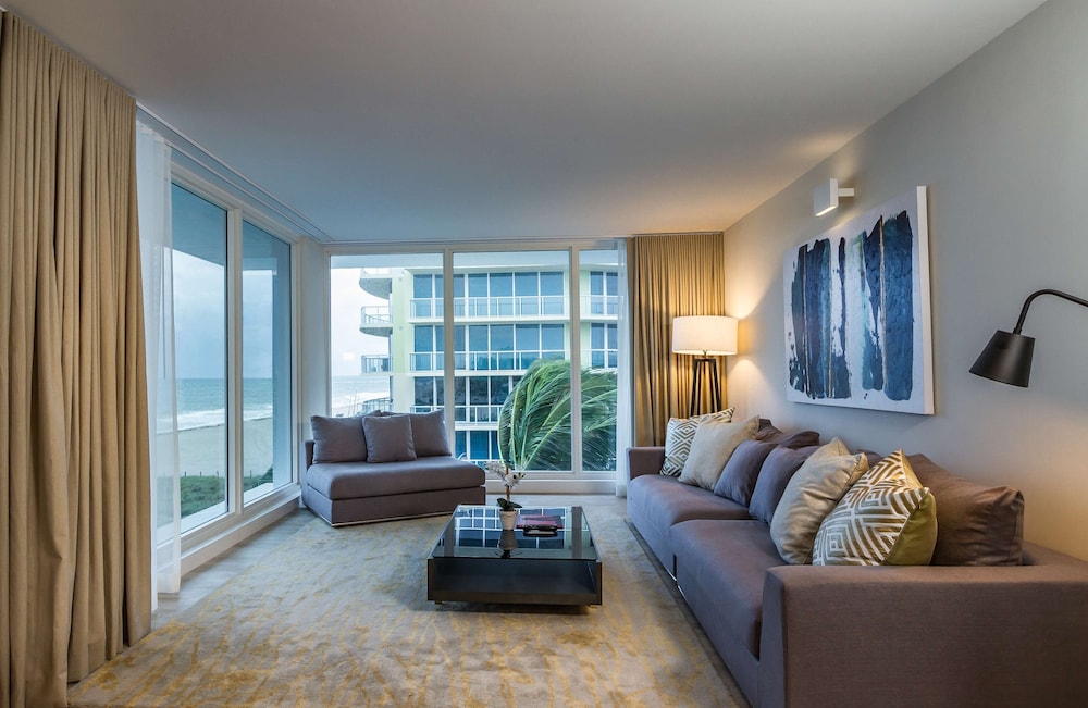 B Ocean Resort Fort Lauderdale 26/50