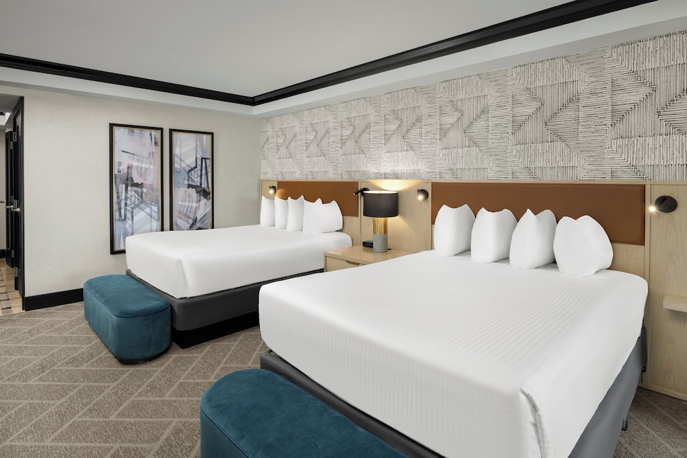 Ameristar Casino Resort Spa St. Charles 24/64