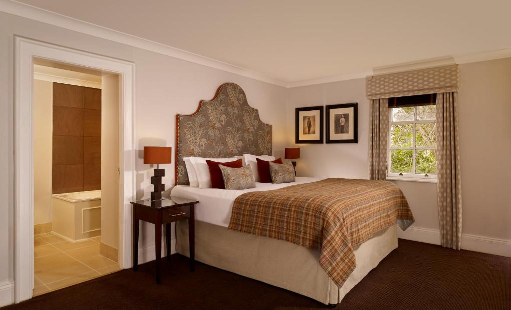 CLASSIC, DOUBLE OR TWIN BED