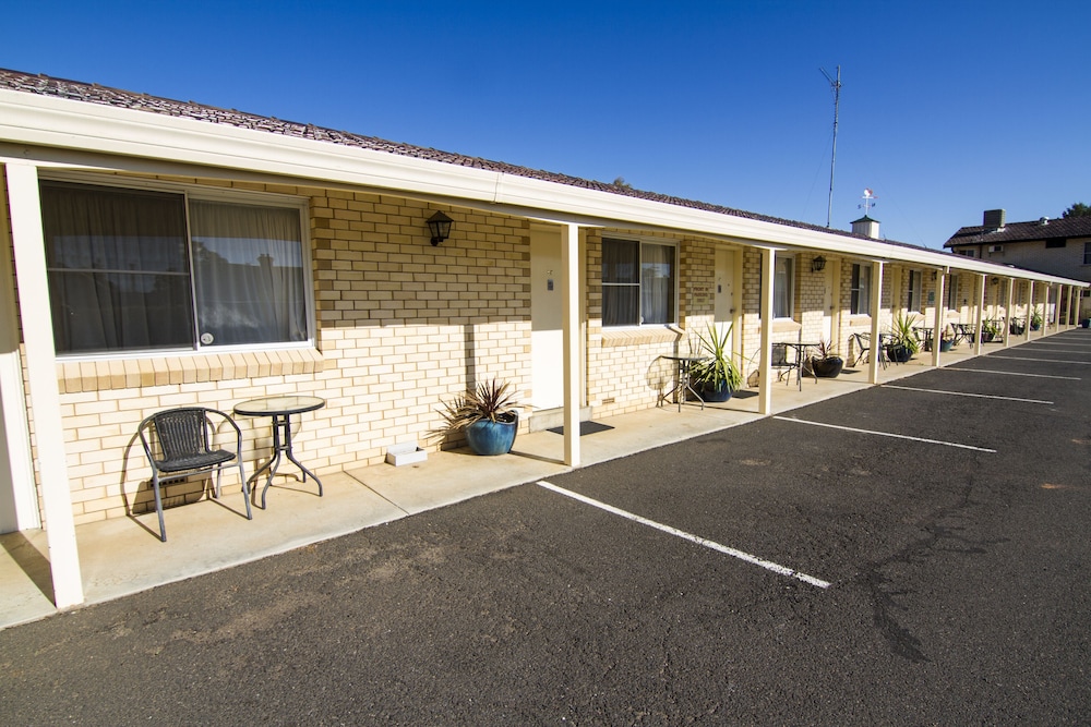 Green Gables Motel 23/29