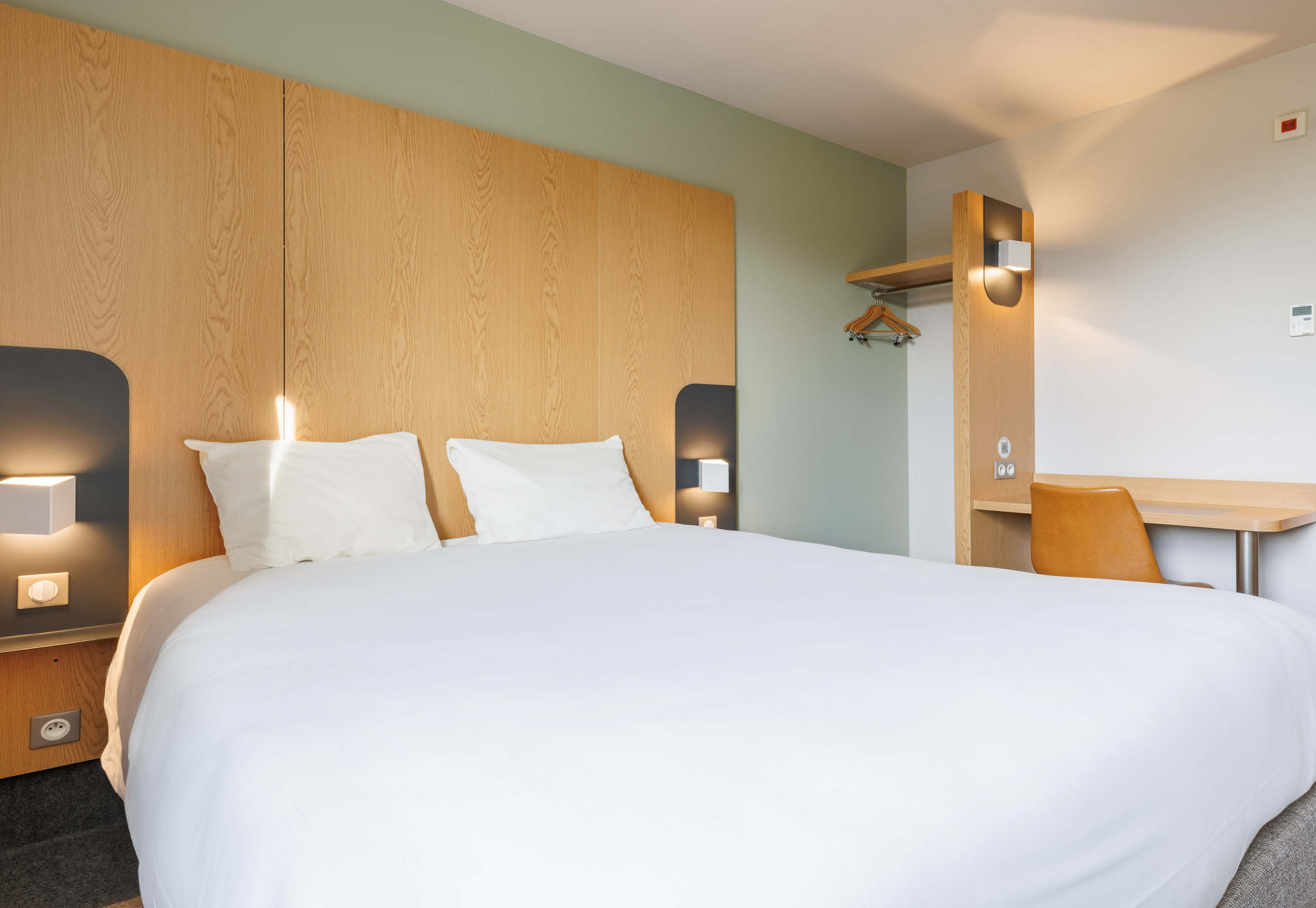 B&B Hotel Clermont Ferrand Nord Riom 18/47