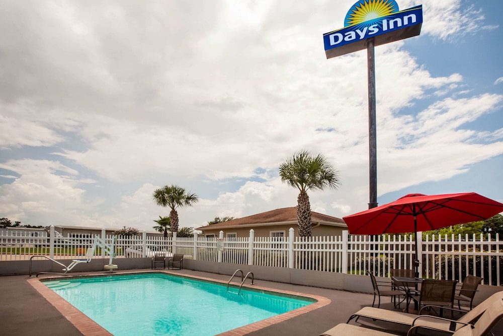 Days Inn by Wyndham Sulphur LA 5/58