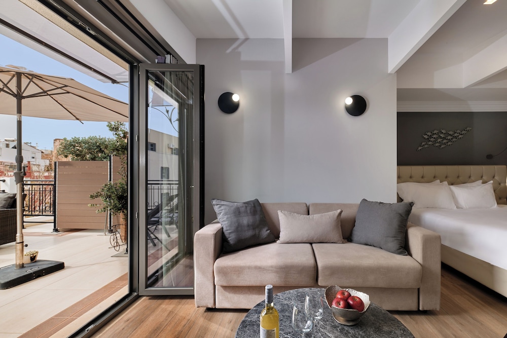 Nival Luxury Suites 30/50