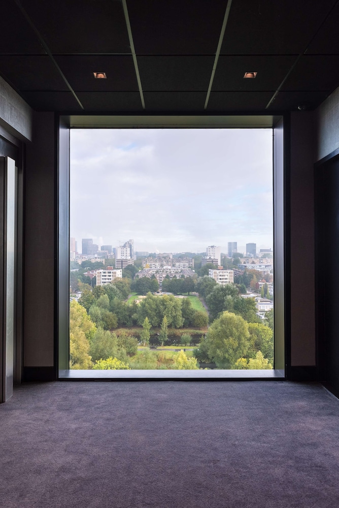 Radisson Hotel and Suites Amsterdam South 42/50