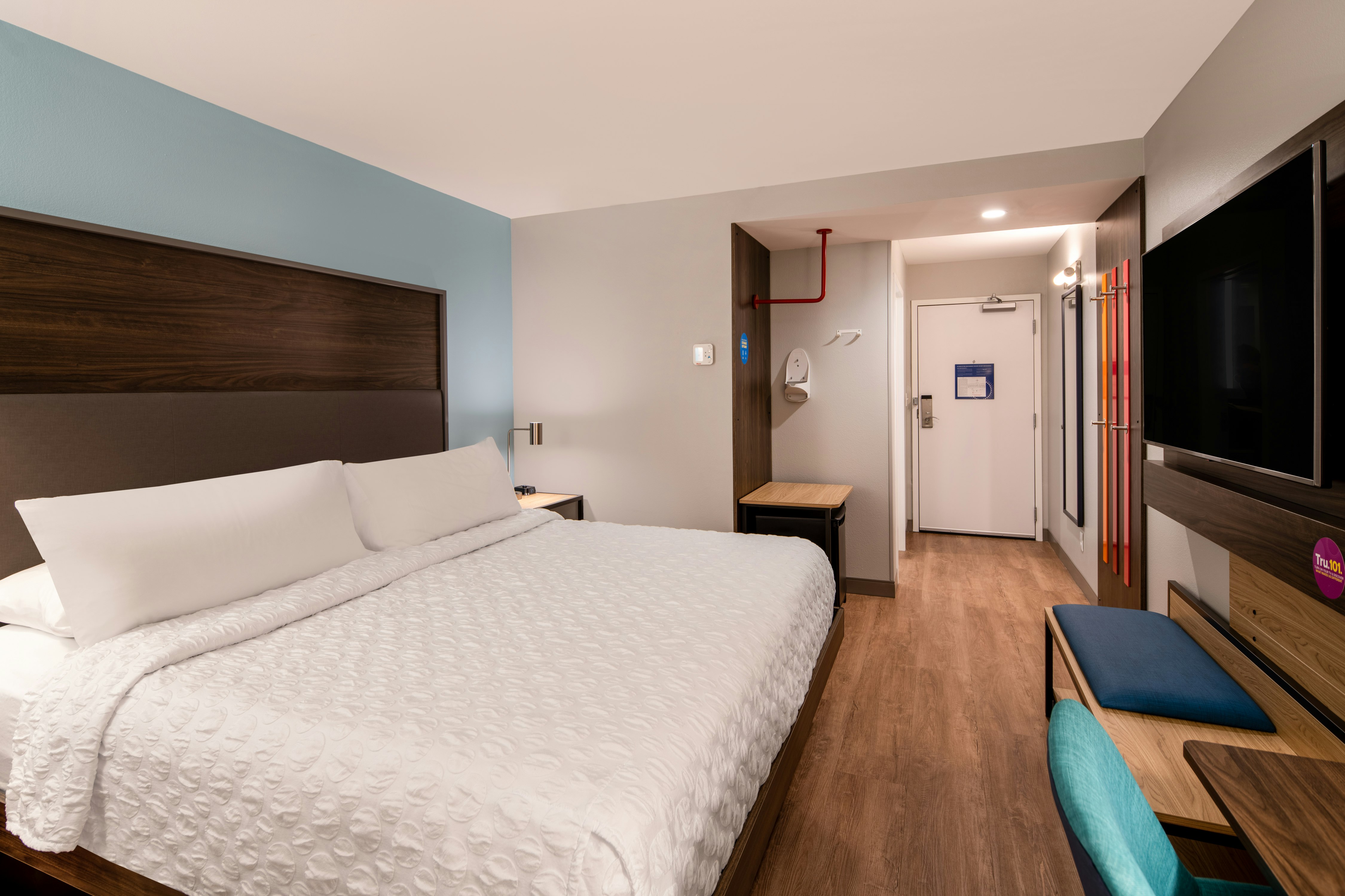 غرفة بسرير كينج لذوي الإعاقة