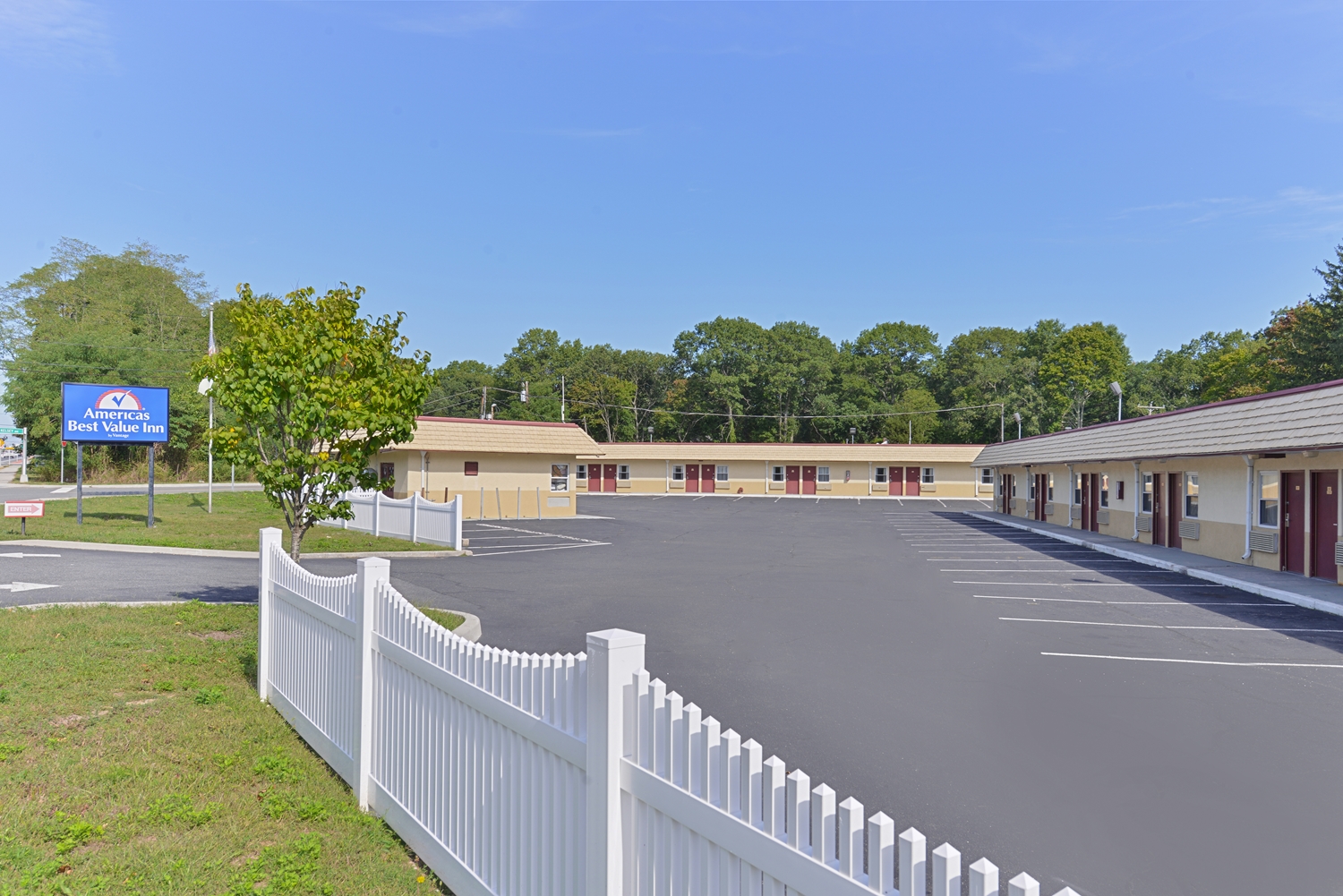 Americas Best Value Inn Port Jefferson Station Long Island 10/10